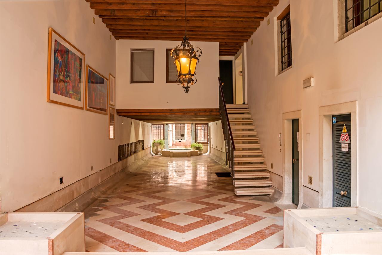 La Fenice Double Canal View Venesia Bagian luar foto